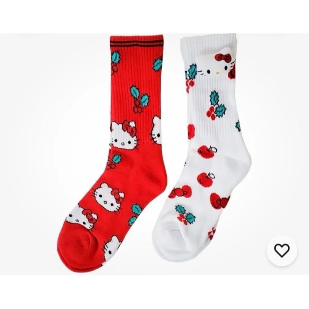 2 PACK NWT HELLO KITTY CHRISTMAS CUTE WOMEN'S CREW SOCKS SHOE SIZE 4 - 10